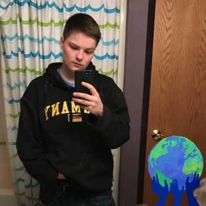 Meet your Posher, Lia